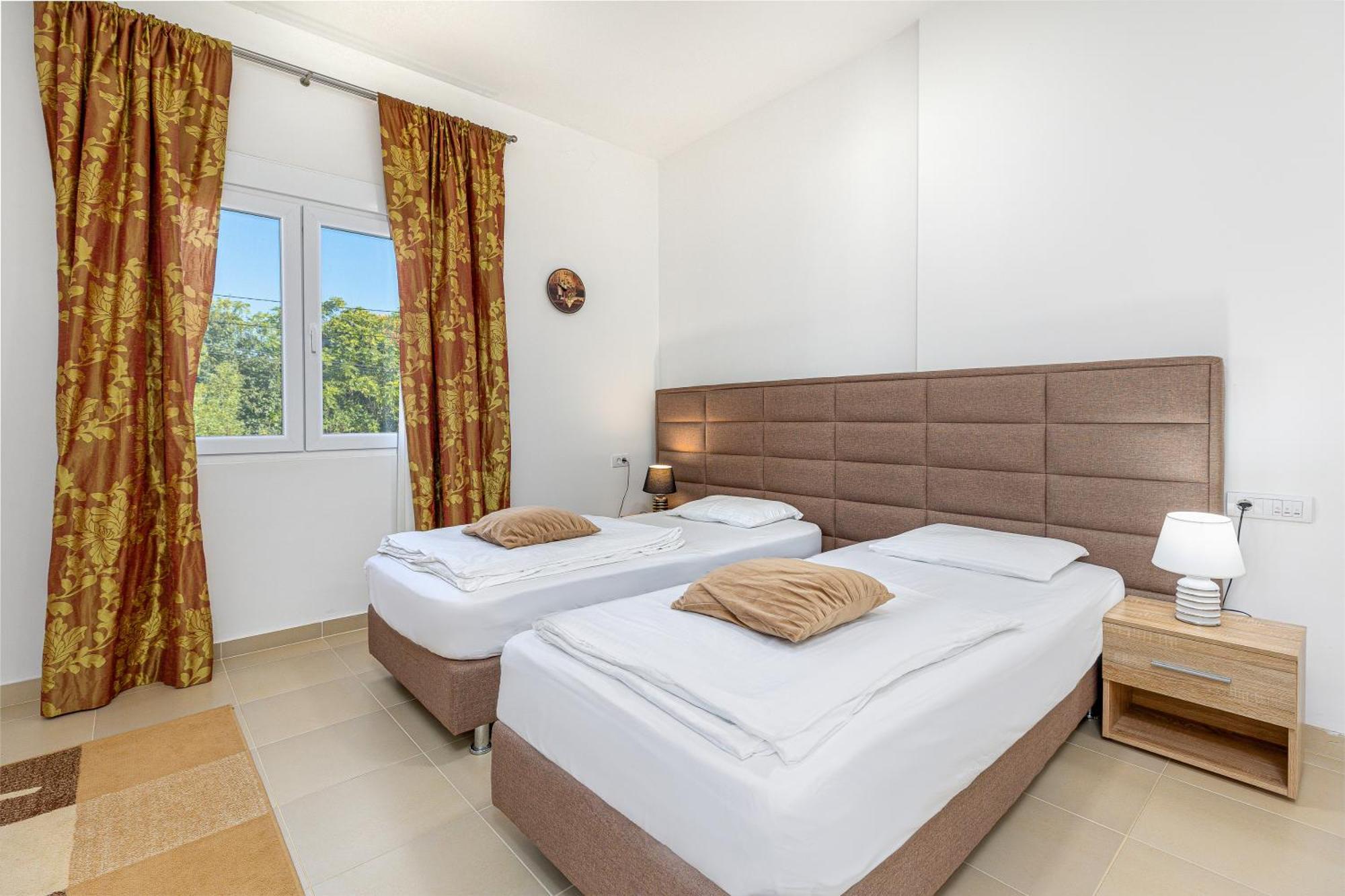 Apartments Lustica Radovici Pokoj fotografie